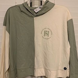 NWT Hollister cropped hoodie